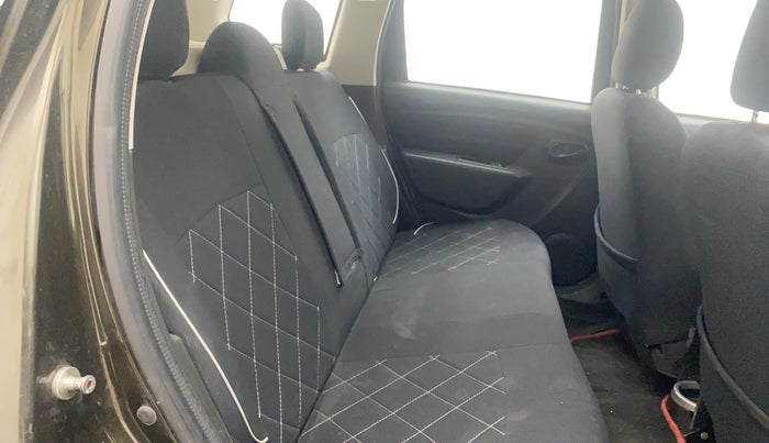 2018 Renault Duster 85 PS RXS MT DIESEL, Diesel, Manual, 1,28,228 km, Right Side Rear Door Cabin