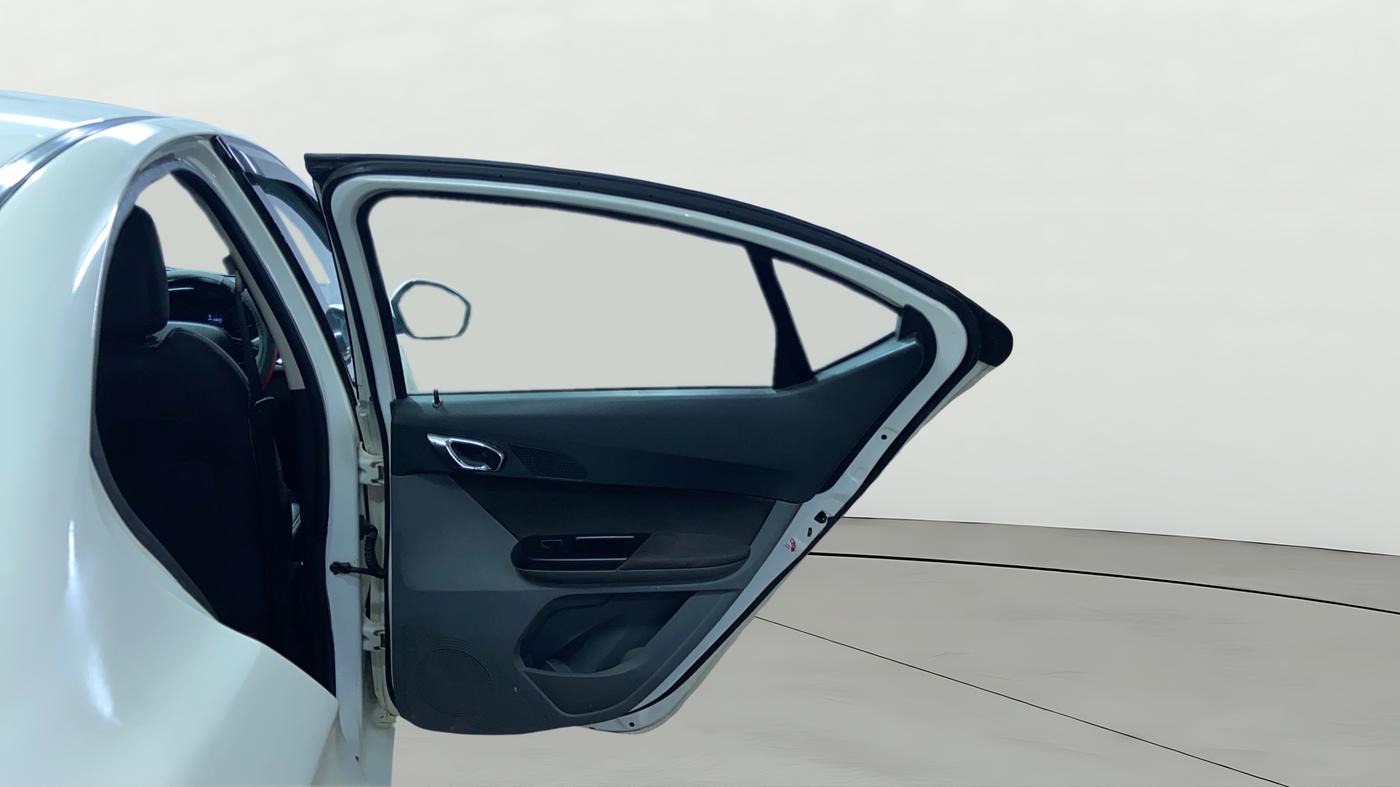 2019 Tata TIGOR XZ PLUS PETROL, CNG, Manual, 93,703 km, RHS Rear Door
