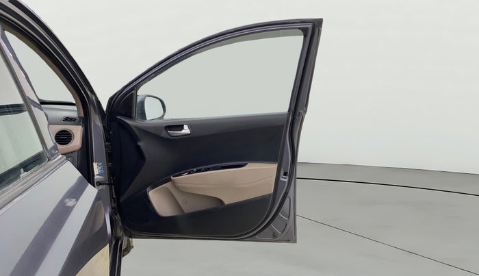 2016 Hyundai Grand i10 SPORTZ 1.2 KAPPA VTVT, Petrol, Manual, 1,36,544 km, RHS Front Door