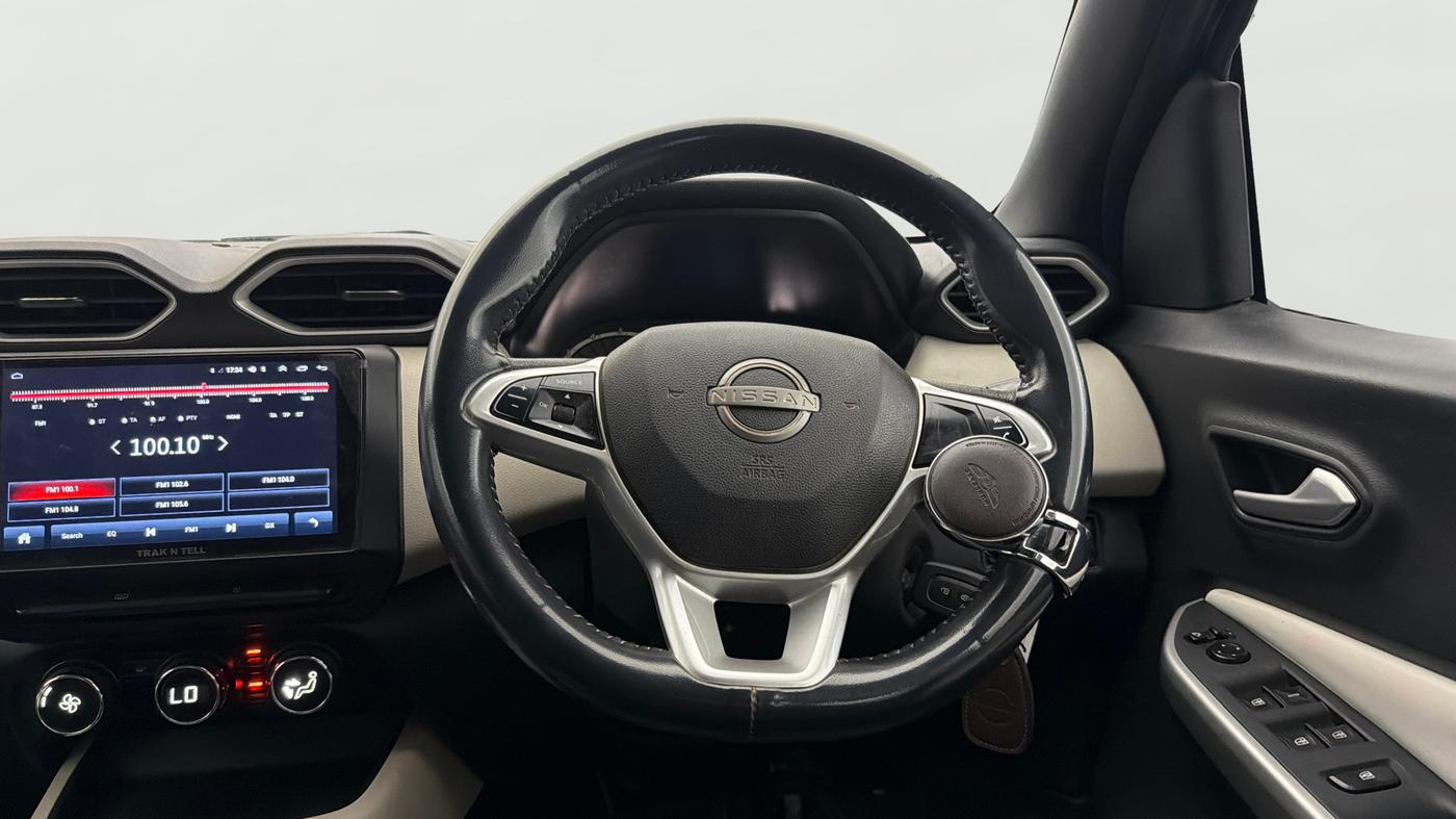 2023 Nissan MAGNITE XL, Petrol, Manual, 40,563 km, Steering Wheel Close Up