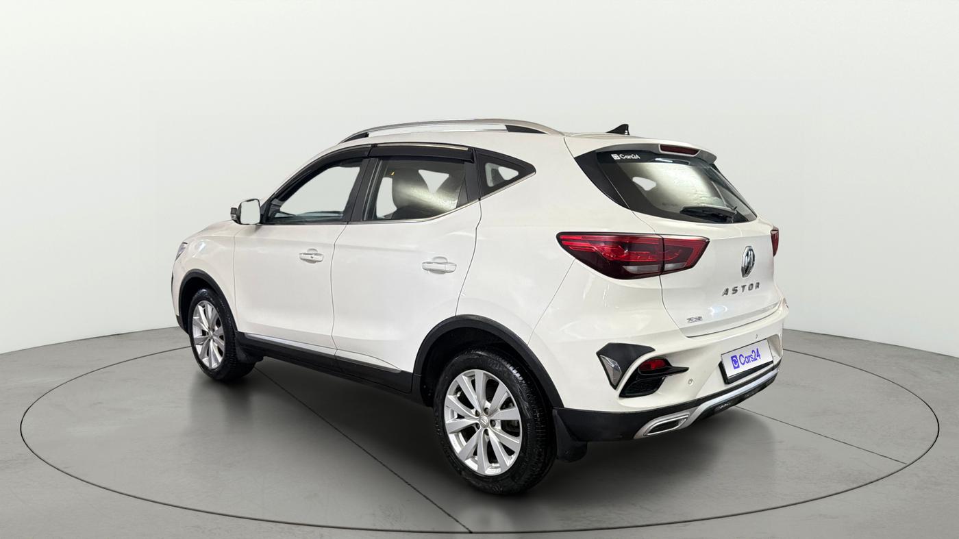 2024 MG ASTOR Select 1.5 CVT (Ivory), Petrol, Automatic, 24,466 km, Left Back Diagonal