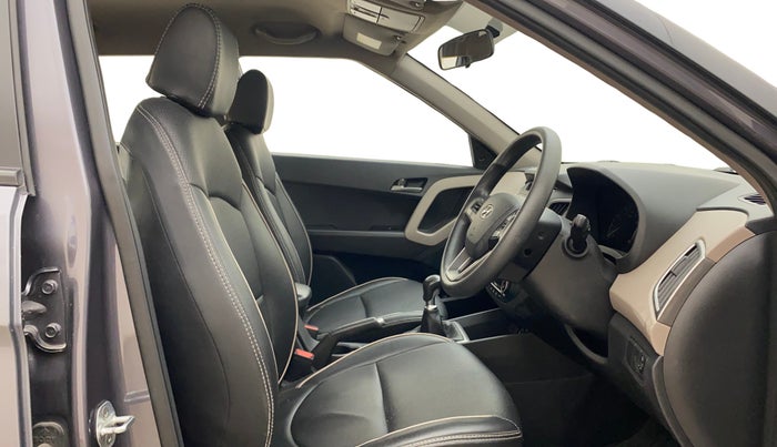 2016 Hyundai Creta SX PLUS 1.6 PETROL, Petrol, Manual, 55,118 km, Right Side Front Door Cabin