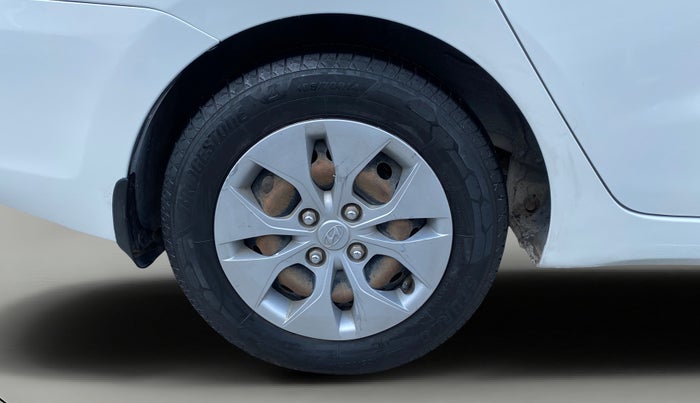 2018 Hyundai Xcent S 1.2, CNG, Manual, 1,22,642 km, Right Rear Wheel