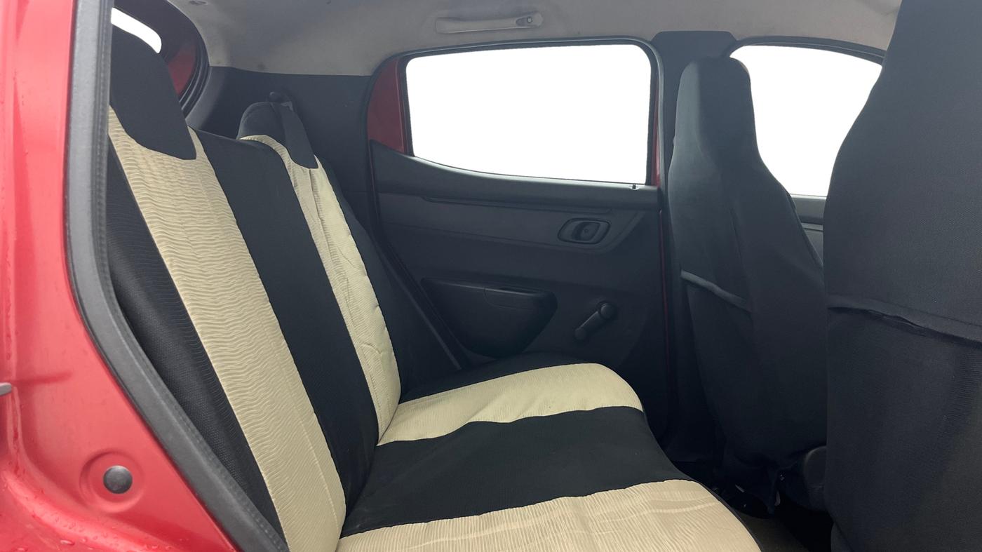 2017 Renault Kwid RXL, Petrol, Manual, 45,156 km, Right Side Rear Door Cabin