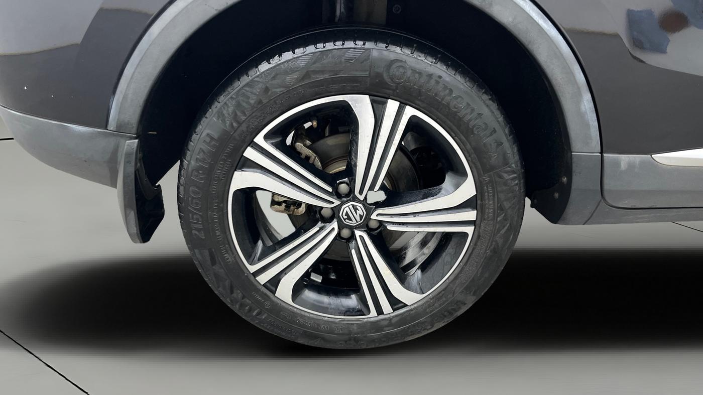 2021 MG ASTOR SAVVY 1.5 CVT, Petrol, Automatic, 42,141 km, Right Rear Wheel