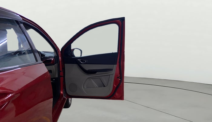 2017 Tata Tiago XZ PETROL, Petrol, Manual, 63,440 km, RHS Front Door