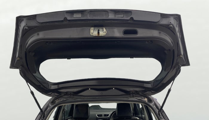 2017 Maruti Swift VXI O, Petrol, Manual, 90,205 km, Boot Door Open