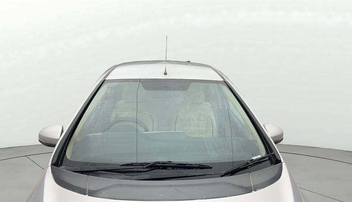 2016 Honda Jazz 1.2L I-VTEC S, Petrol, Manual, 1,41,338 km, Front Windshield