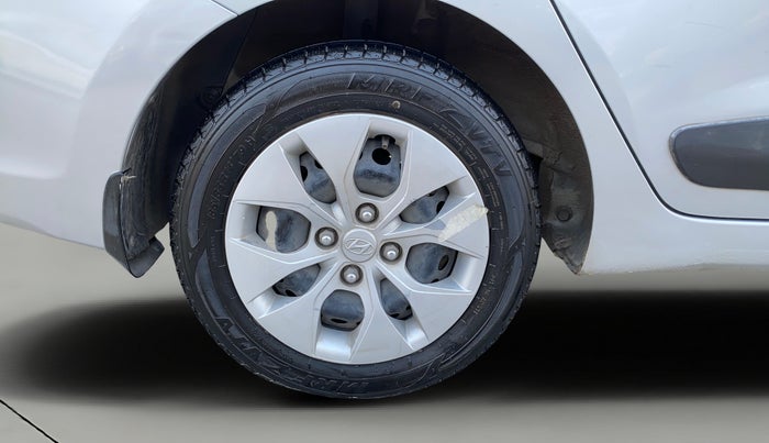 2015 Hyundai Xcent S 1.2, Petrol, Manual, 39,511 km, Right Rear Wheel