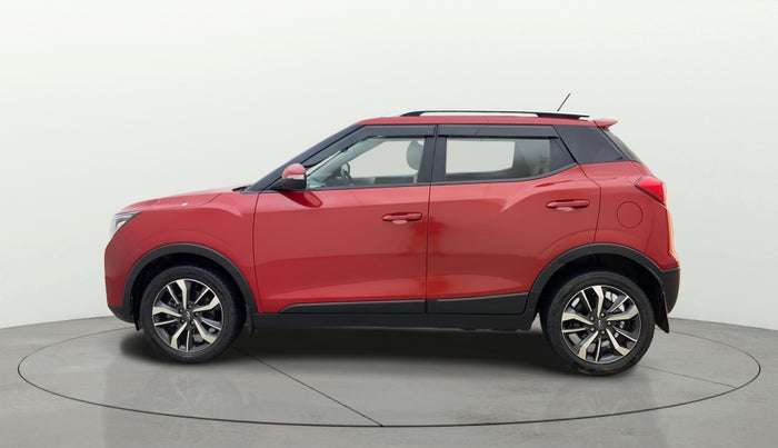 2019 Mahindra XUV300 W8 (O) 1.5 DIESEL, Diesel, Manual, 39,068 km, Left Side