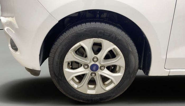 2017 Ford Figo Aspire TITANIUM 1.2 PETROL, Petrol, Manual, 32,168 km, Left Front Wheel