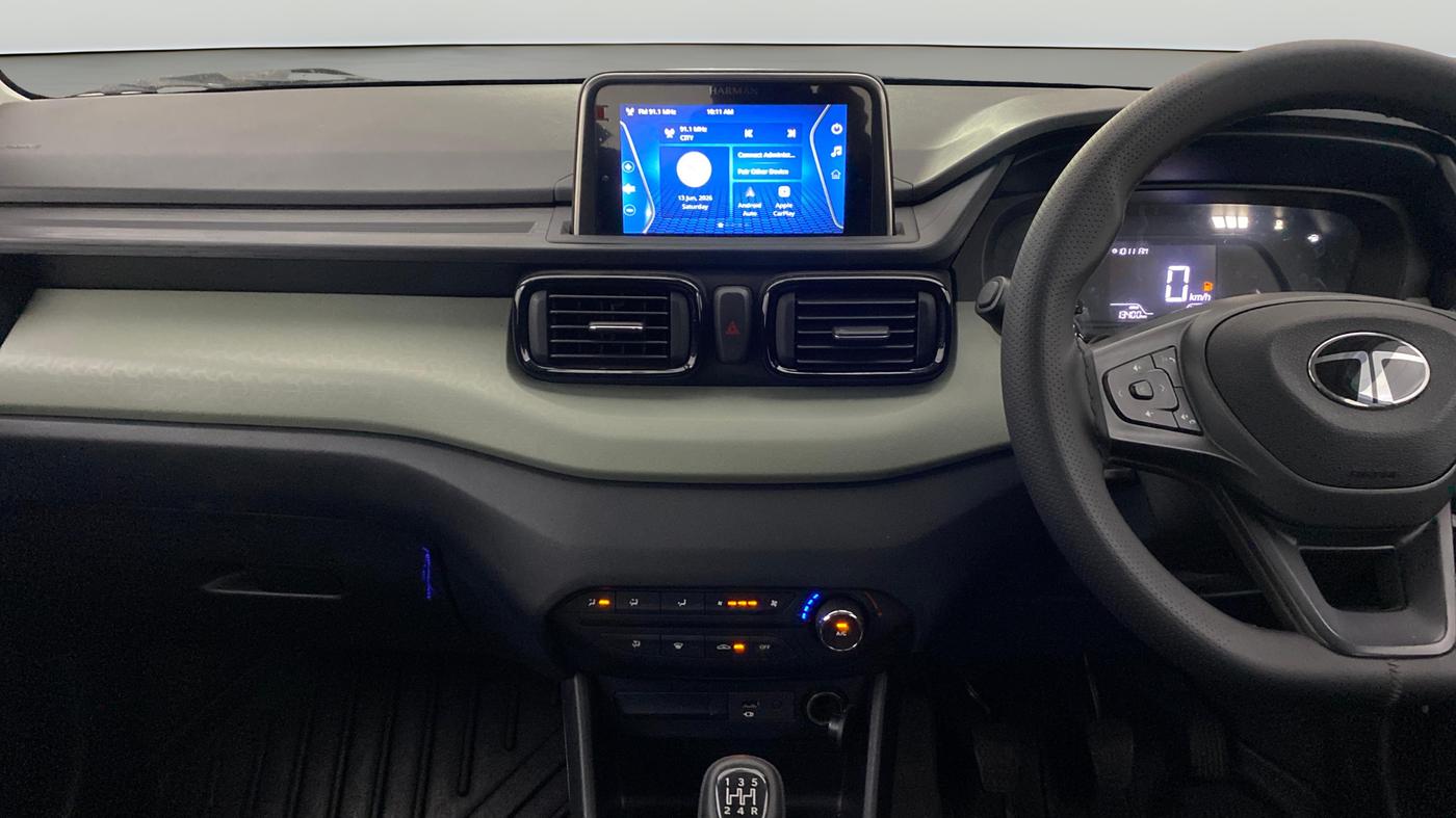 2024 Tata PUNCH ADVENTURE RHYTHM CNG, CNG, Manual, 13,395 km, Air Conditioner