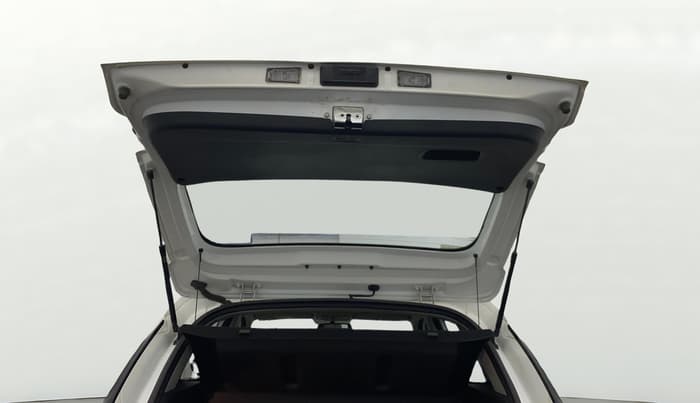 2022 KIA SONET HTX PLUS 1.5, Diesel, Manual, 73,885 km, Boot Door Open