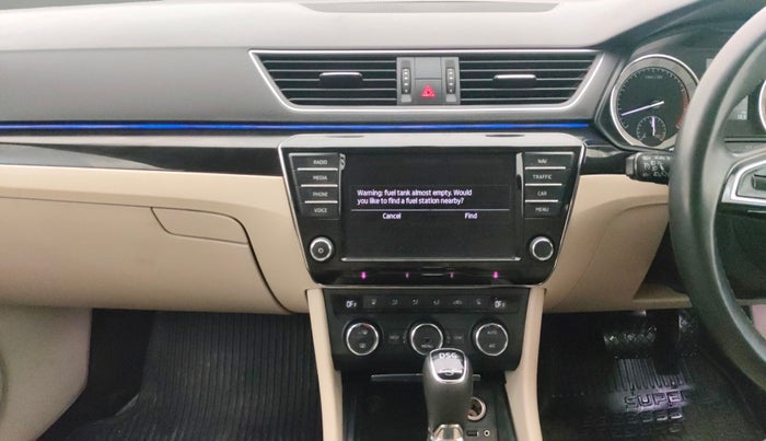 2016 Skoda Superb L&K 1.8 TSI AT, Petrol, Automatic, 44,516 km, Air Conditioner