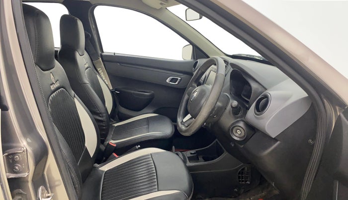 2018 Renault Kwid RXT 1.0 AMT (O), Petrol, Automatic, 49,343 km, Right Side Front Door Cabin