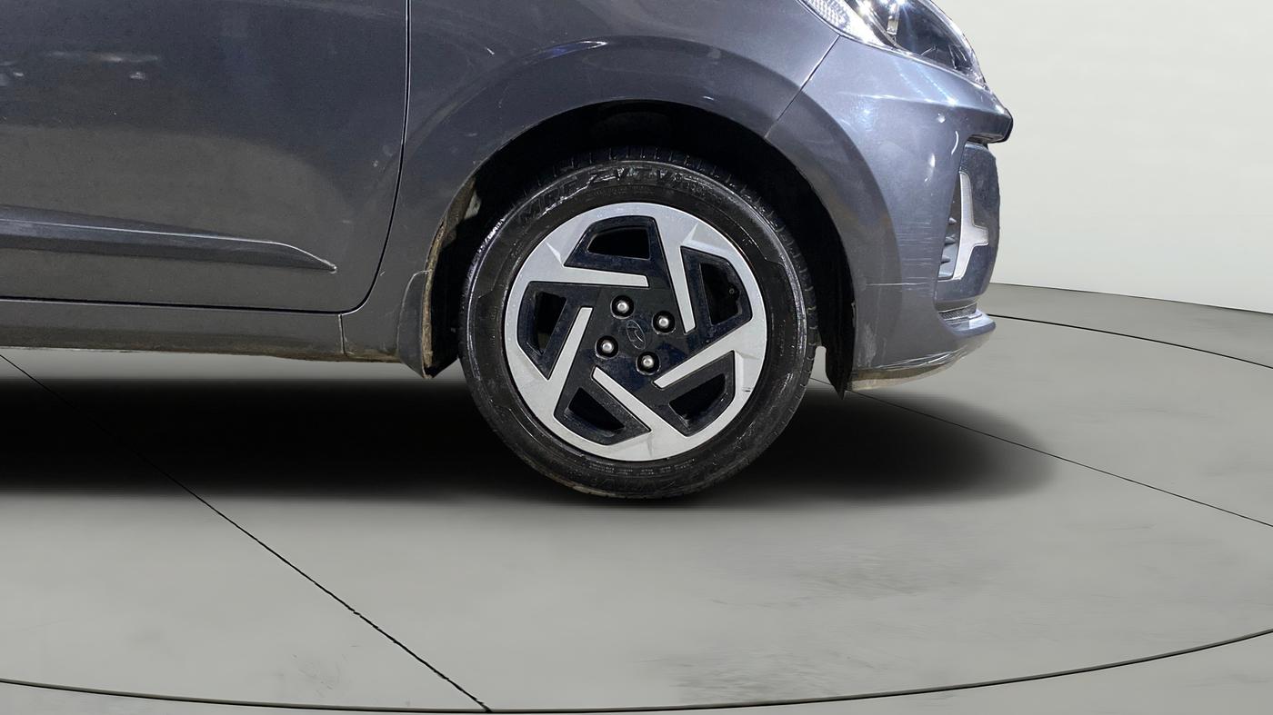 2024 Hyundai GRAND I10 NIOS SPORTZ 1.2 KAPPA VTVT, Petrol, Manual, 4,382 km, Right Front Wheel
