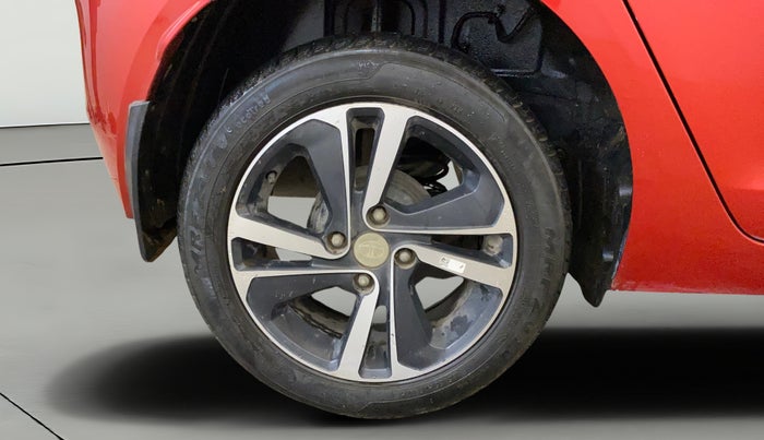 2021 Tata ALTROZ XZ PETROL, Petrol, Manual, 8,394 km, Right Rear Wheel