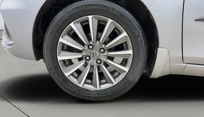 2018 Maruti Ciaz ALPHA 1.5 SHVS PETROL, Petrol, Manual, 68,462 km, Left Front Wheel