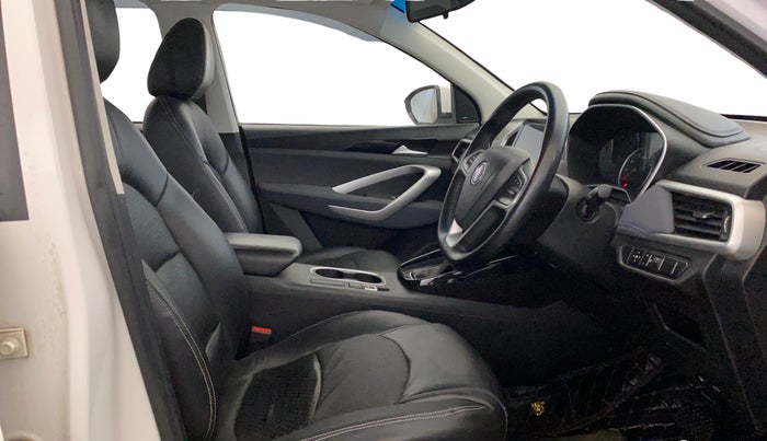 2022 MG HECTOR SHINE 1.5 PETROL TURBO CVT, Petrol, Automatic, 36,025 km, Right Side Front Door Cabin