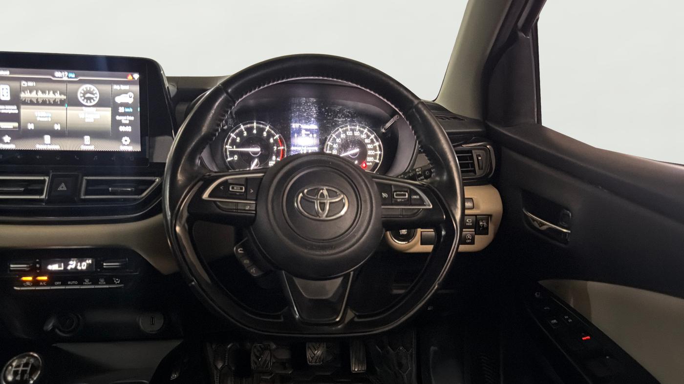 2023 Toyota Glanza V, Petrol, Manual, 82,594 km, Steering Wheel Close Up