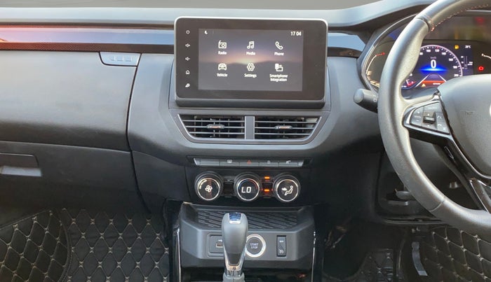 2023 Renault Kiger RXZ TURBO CVT DUAL TONE, CNG, Automatic, 19,444 km, Air Conditioner