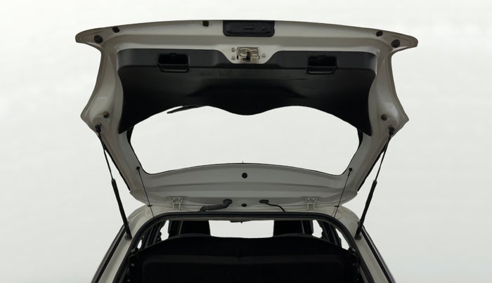 2023 Maruti Swift ZXI, Petrol, Manual, 30,782 km, Boot Door Open