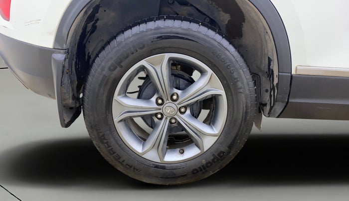 2021 Tata Harrier XZA 2.0L, Diesel, Automatic, 52,858 km, Right Rear Wheel