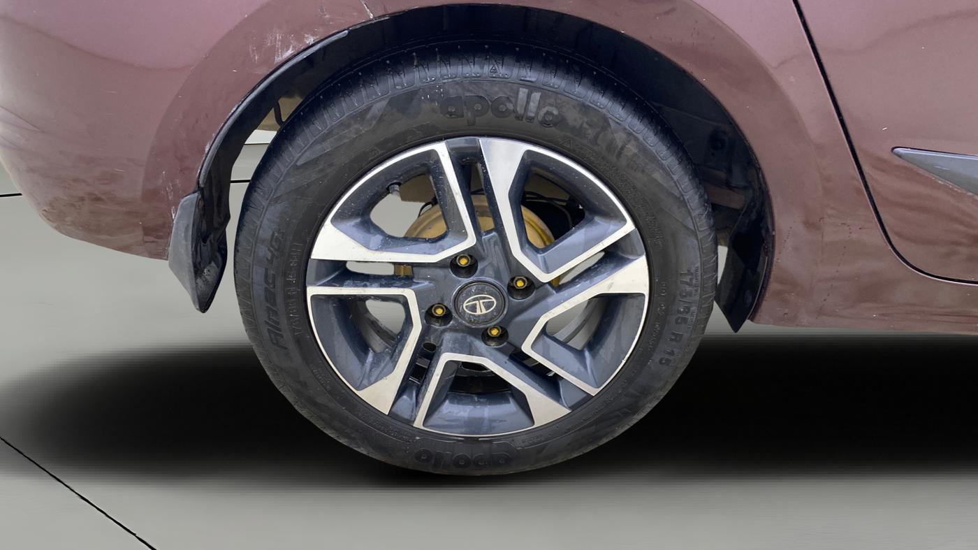 2021 Tata TIGOR XZ PLUS PETROL, CNG, Manual, 1,04,604 km, Right Rear Wheel