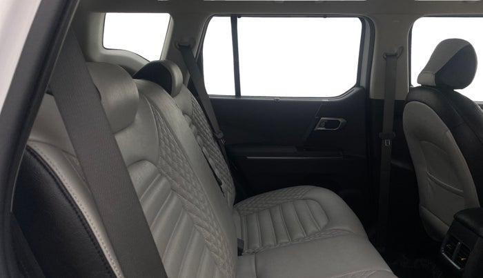 2025 KIA SYROS HTK (O) 1.5 Diesel 6MT, Diesel, Manual, 6,942 km, Right Side Rear Door Cabin