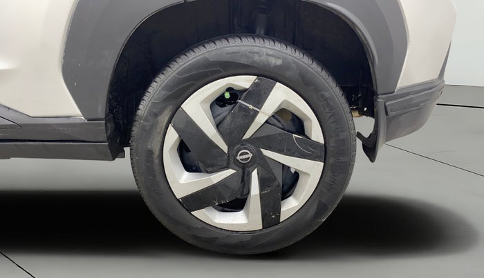 2021 Nissan MAGNITE XL, Petrol, Manual, 20,647 km, Left Rear Wheel