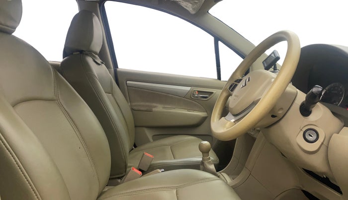2014 Maruti Ertiga ZXI, Petrol, Manual, 67,372 km, Right Side Front Door Cabin