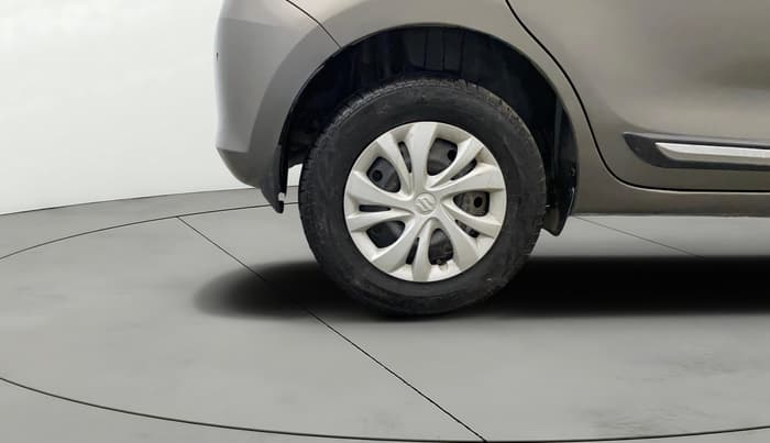 2023 Maruti Swift VXI, Petrol, Manual, 38,329 km, Right Rear Wheel