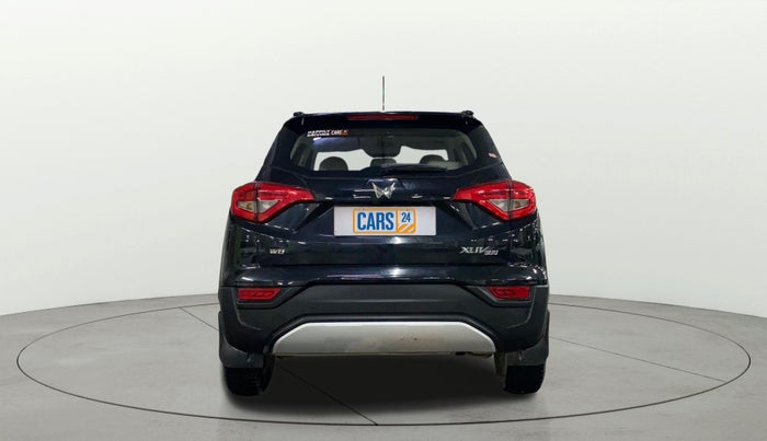 2023 Mahindra XUV300 W8 1.2 PETROL, Petrol, Manual, 51,621 km, Back/Rear