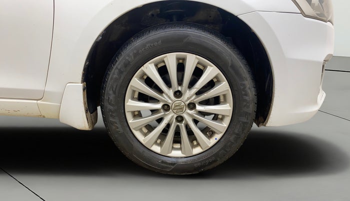 2014 Maruti Ciaz ZXI, Petrol, Manual, 78,079 km, Right Front Wheel