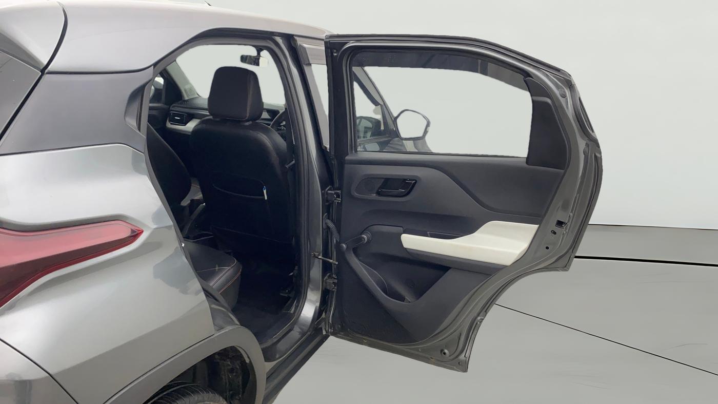 2022 Tata PUNCH PURE MT, Petrol, Manual, 18,807 km, RHS Rear Door