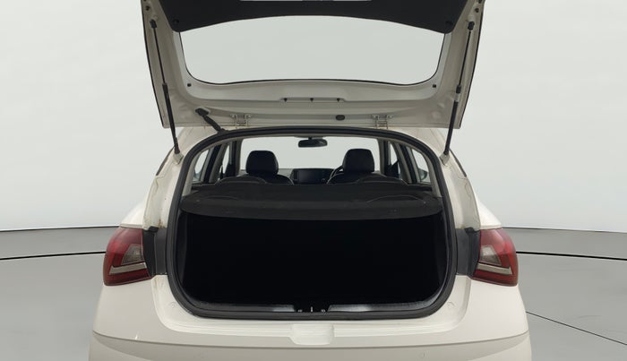 2022 Hyundai NEW I20 SPORTZ 1.2 MT, Petrol, Manual, 57,247 km, Boot Open Zoomed View