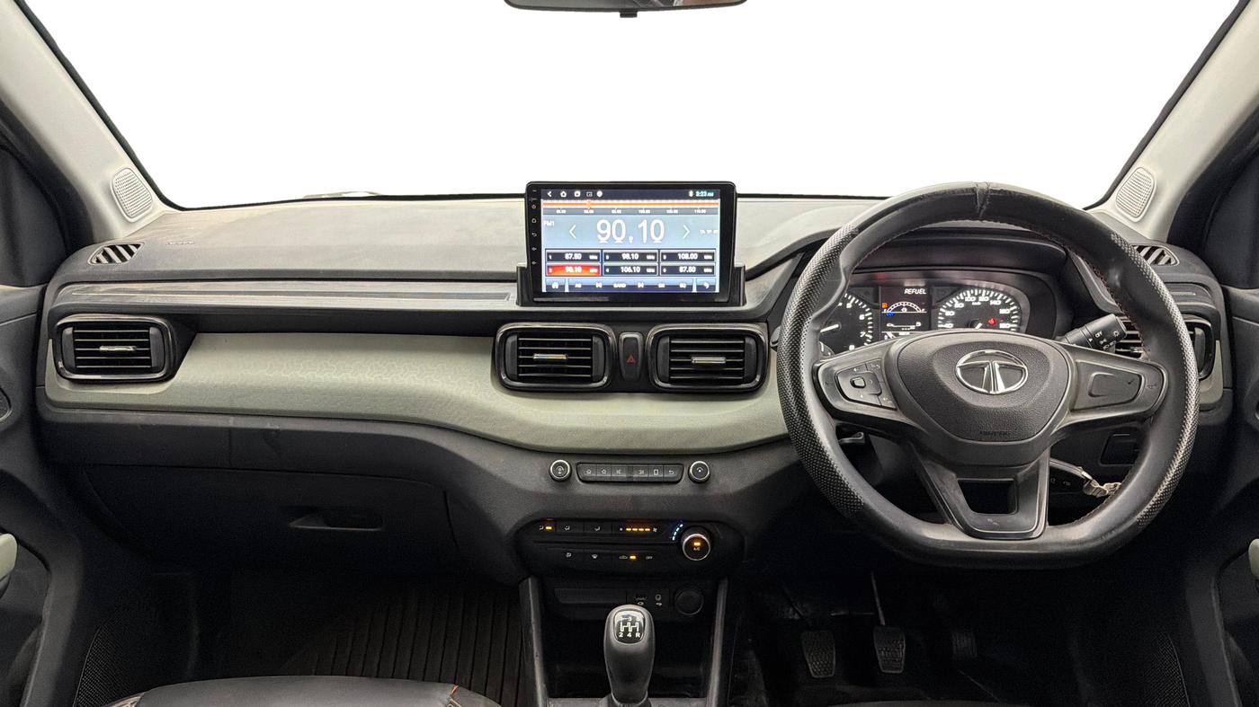 2022 Tata PUNCH ADVENTURE MT, Petrol, Manual, 86,142 km, Dashboard