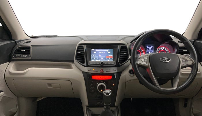 2022 Mahindra XUV300 W8 1.2 PETROL, Petrol, Manual, 45,817 km, Dashboard