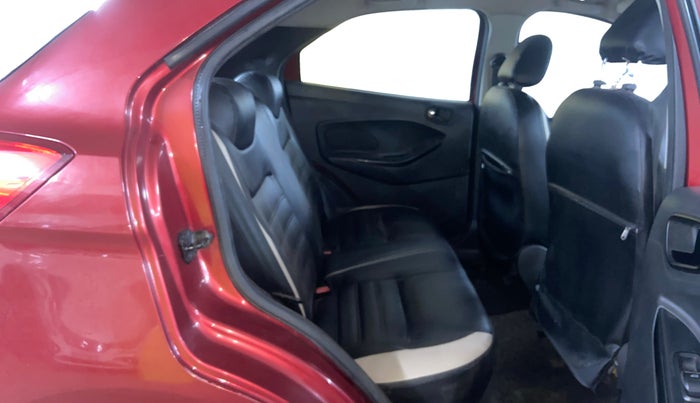 2017 Ford New Figo TITANIUM 1.2 PETROL MT, Petrol, Manual, 36,596 km, Right Side Rear Door Cabin