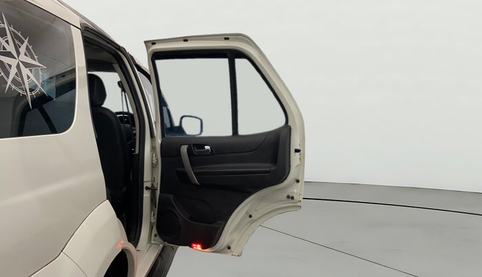 2019 Tata Safari Storme 2.2 EX 4X2, Diesel, Manual, 1,39,127 km, RHS Rear Door