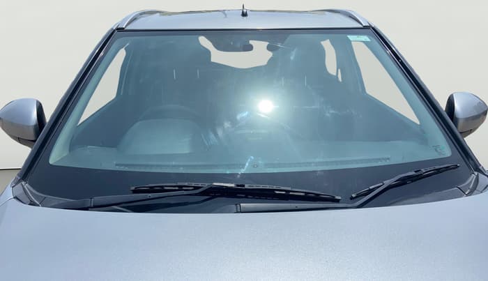 2017 Maruti Vitara Brezza ZDI, Diesel, Manual, 1,18,691 km, Front Windshield