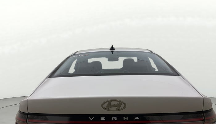 2023 Hyundai Verna SX (O)1.5 VTVT, Petrol, Manual, 53,198 km, Rear Windshield