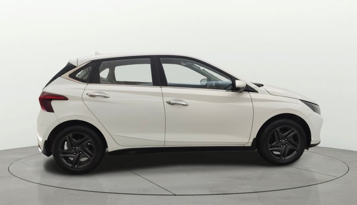 2022 Hyundai NEW I20 SPORTZ 1.2 MT, Petrol, Manual, 46,902 km, Right Side View