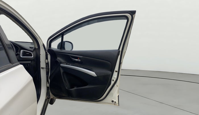 2022 Maruti S Cross ZETA 1.5, Petrol, Manual, 98,740 km, RHS Front Door