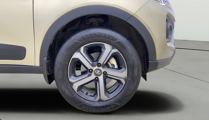 2022 Tata NEXON XZ PLUS PETROL KAZIRANGA, Petrol, Manual, 77,048 km, Right Front Wheel