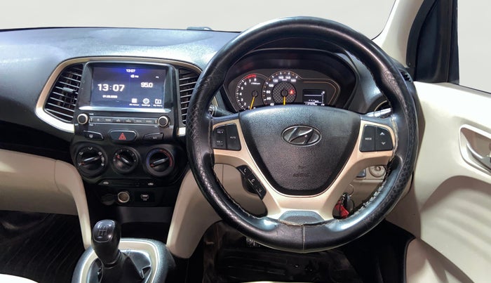 2018 Hyundai NEW SANTRO SPORTZ MT, CNG, Manual, 1,12,297 km, Steering Wheel Close Up