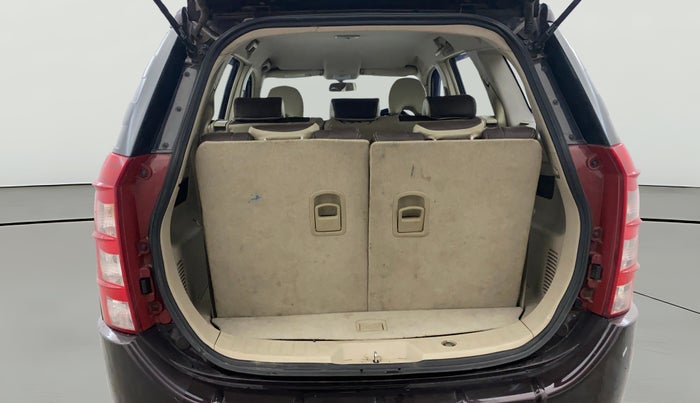 2017 Mahindra XUV500 W4, Diesel, Manual, 99,924 km, Boot Open Zoomed View