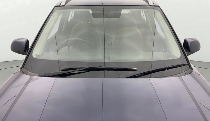 2021 Hyundai VENUE SX 1.5 CRDI, Diesel, Manual, 1,05,889 km, Front Windshield