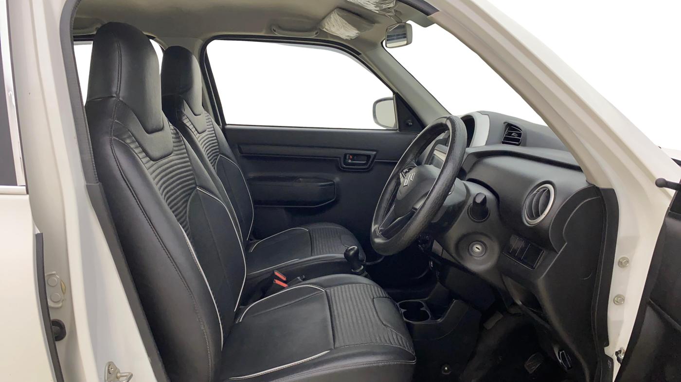 2022 Maruti S PRESSO VXI+, Petrol, Manual, 33,897 km, Right Side Front Door Cabin