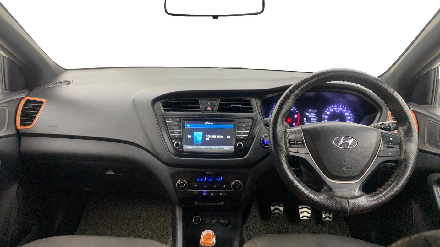 2015 Hyundai i20 Active 1.4 SX, Diesel, Manual, 91,393 km, Dashboard